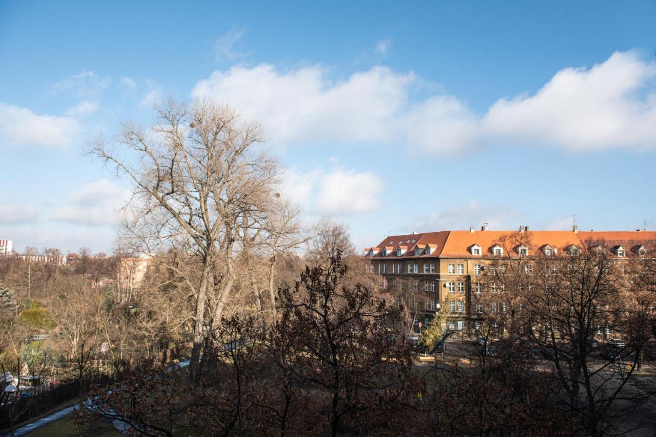 Apartament Przy Fontannach Lägenhet Gliwice Exteriör bild
