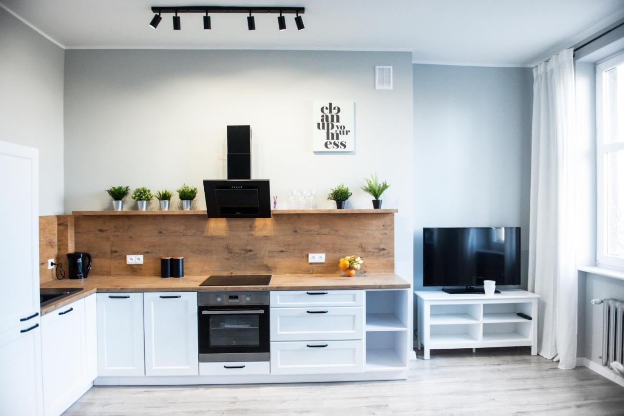 Apartament Przy Fontannach Lägenhet Gliwice Exteriör bild